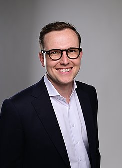 Herr Dr. rer. oec. Marc Herbrand