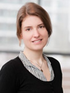 Frau Dr. Britta Hövelbrinks